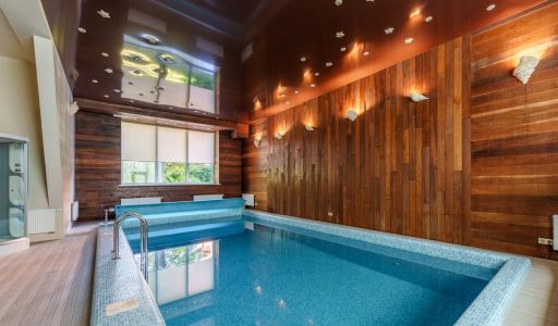 Дом с бассейном в КП Лазурь