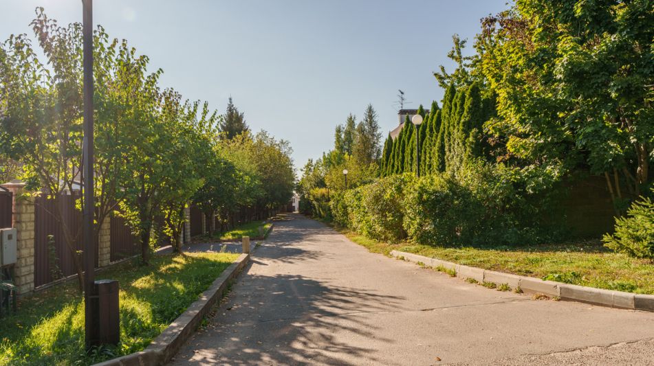 Дом с бассейном в КП Лазурь