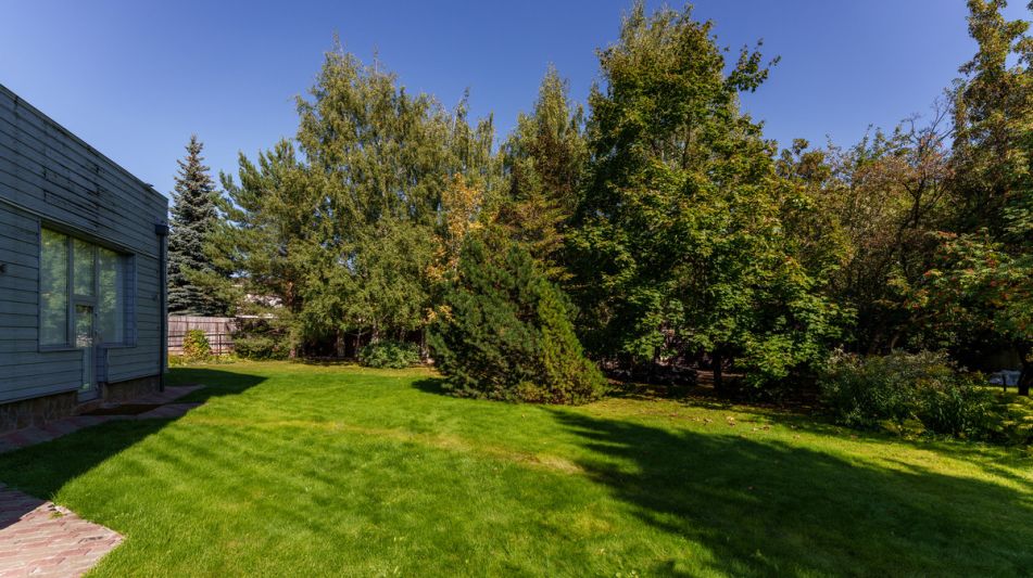 Дом с бассейном в КП Лазурь