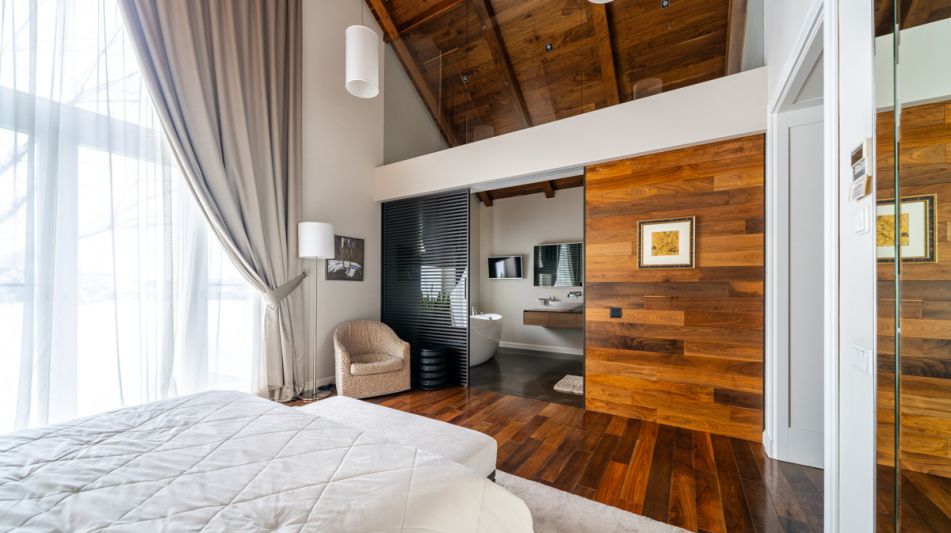 Дом с видом на озеро в КП Пестово