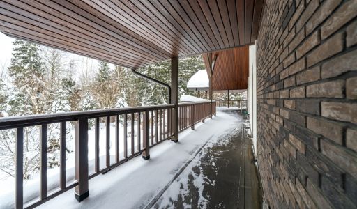 Дом с видом на озеро в КП Пестово