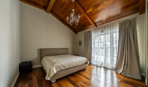 Дом с видом на озеро в КП Пестово