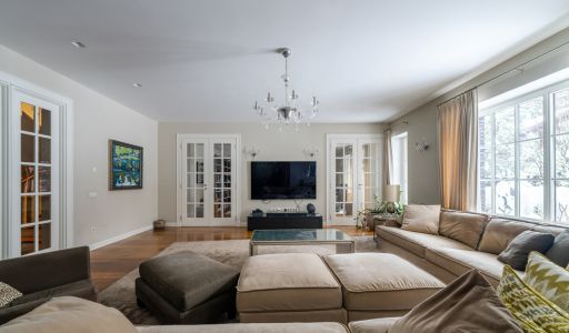 Дом с видом на озеро в КП Пестово