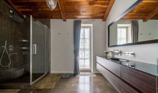 Дом с видом на озеро в КП Пестово