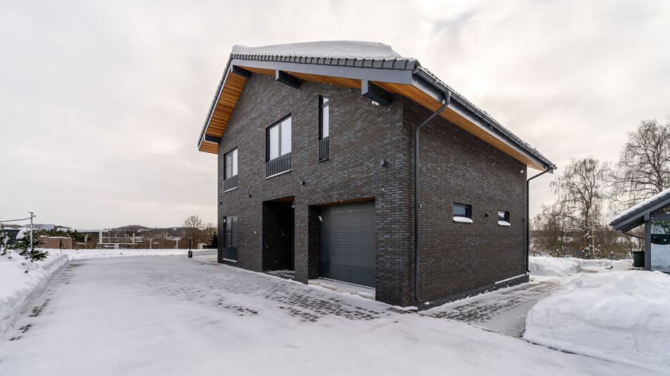 Дом на берегу в КП Аврора