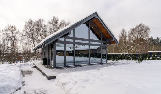 Дом на берегу в КП Аврора