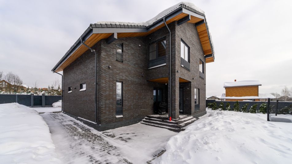 Дом на берегу в КП Аврора