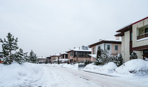 Деревянный дом в КП Павловы озера