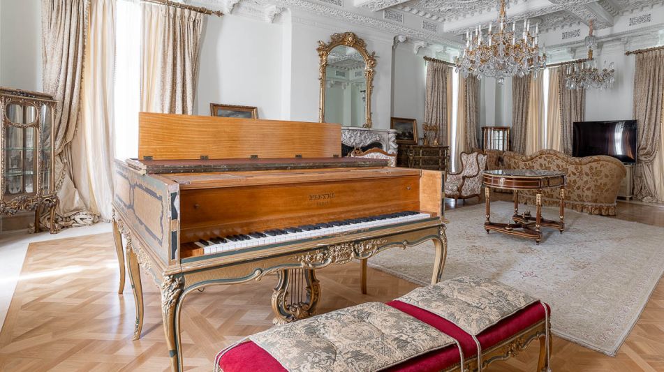 Дом классическом стиле КП ФРМУ