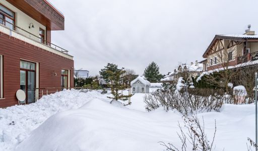 Дом на просторном участке Пестово