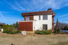 Дом на просторном участке Пестово