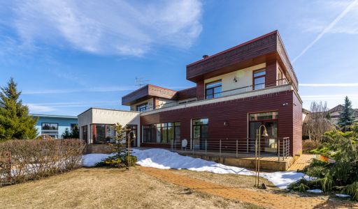 Дом на просторном участке Пестово