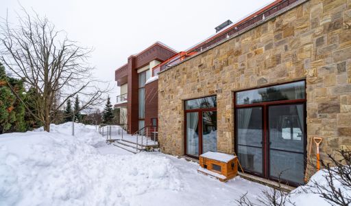 Дом на просторном участке Пестово