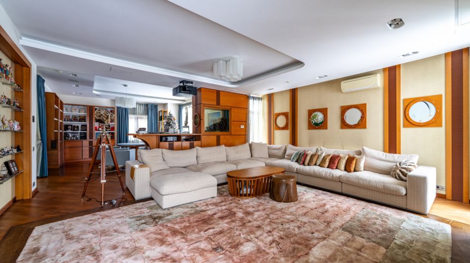 Дом на просторном участке Пестово