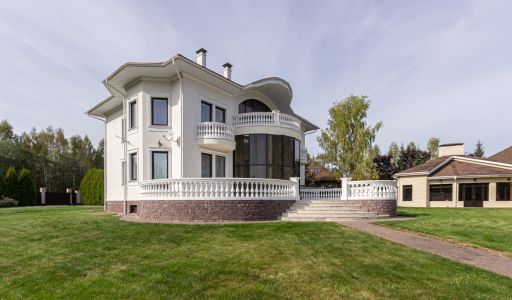 Загородная усадьба в Конаково