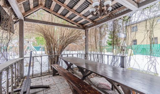 Кирпичный дом в Валентиновке