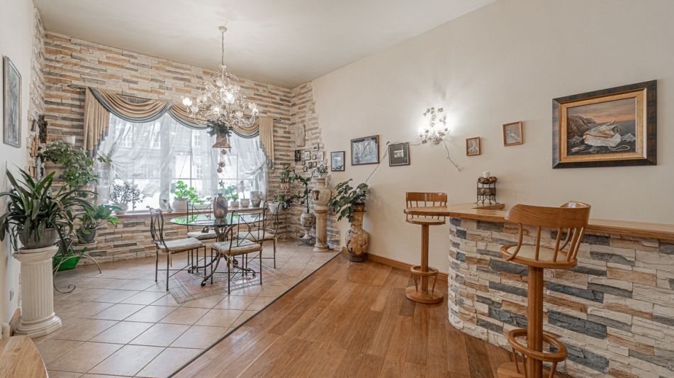 Кирпичный дом в Валентиновке