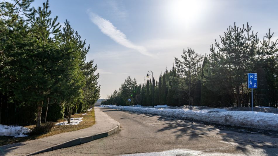 Участок у озера в КП Павлово-2