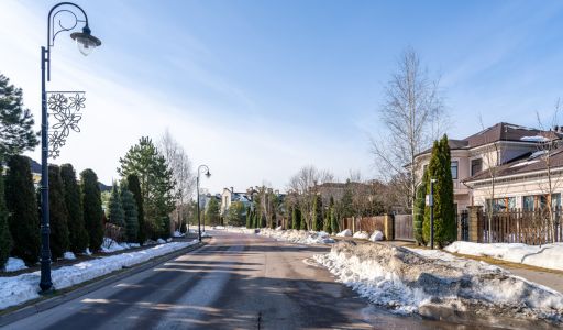 Участок у озера в КП Павлово-2