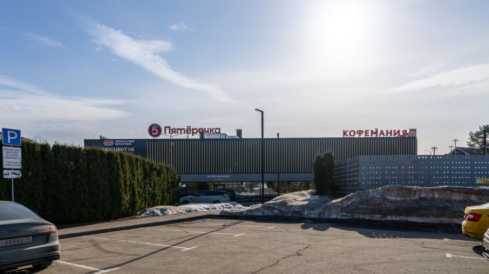 Участок у озера в КП Павлово-2