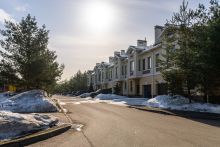 Участок у озера в КП Павлово-2