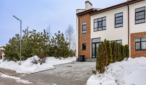 Новый таунхаус в КП Павловы озера