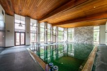 Дом на лесном участке в Бенилюксе