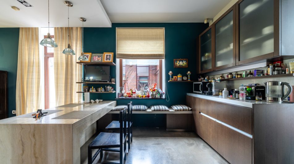 Дом на лесном участке в Бенилюксе