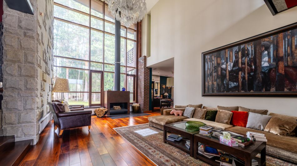 Дом на лесном участке в Бенилюксе