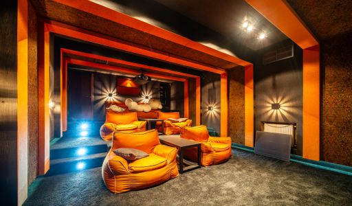 Дом на лесном участке в Бенилюксе