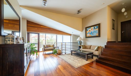 Дом на лесном участке в Бенилюксе