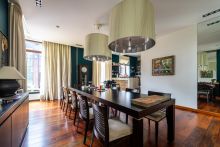 Дом на лесном участке в Бенилюксе