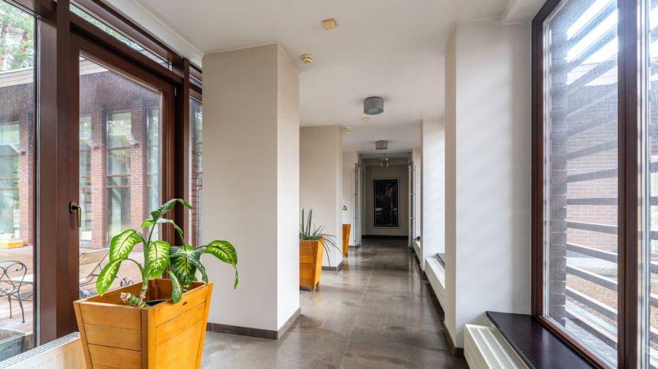 Дом на лесном участке в Бенилюксе