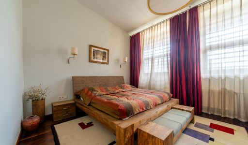 Дом на лесном участке в Бенилюксе