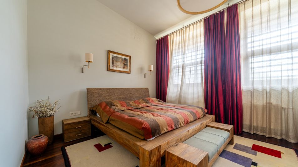 Дом на лесном участке в Бенилюксе