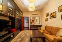 Дом на лесном участке в Бенилюксе