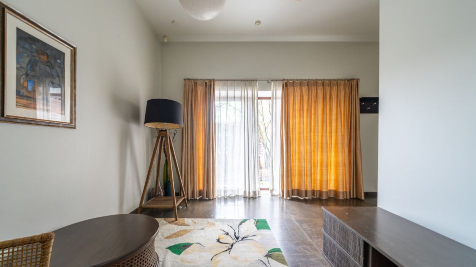 Дом на лесном участке в Бенилюксе