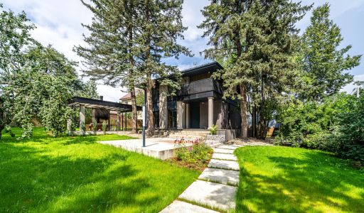 Дизайнерский дом в пос. Икша