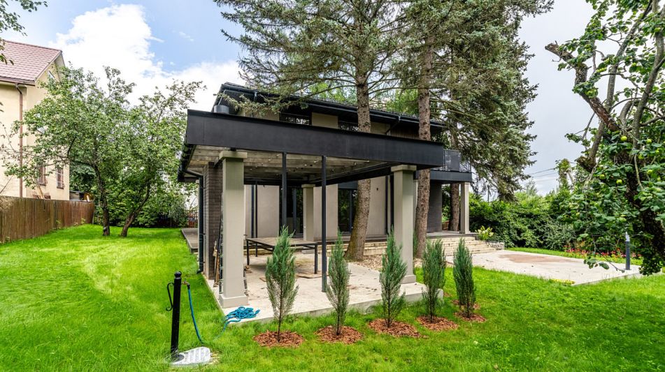 Дизайнерский дом в пос. Икша