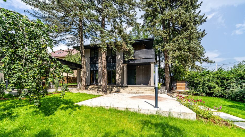 Дизайнерский дом в пос. Икша