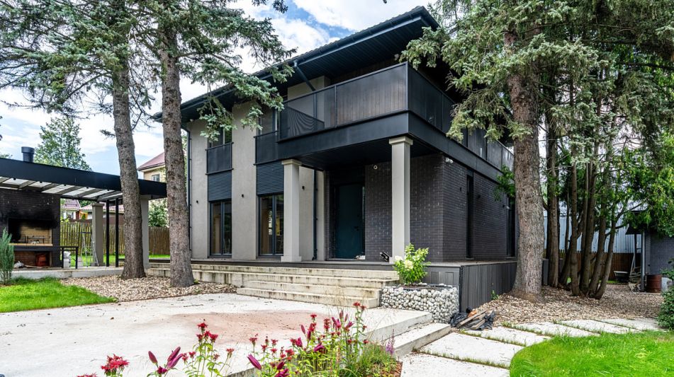 Дизайнерский дом в пос. Икша