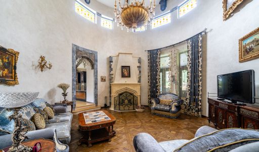 Дом - Замок для жизни в Троицком