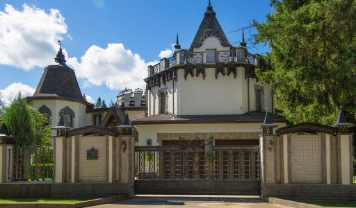 Дом - Замок для жизни в Троицком