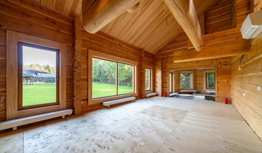 Дом из кедрового лафета в Авроре