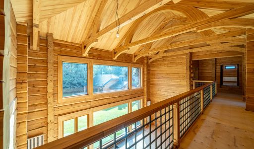 Дом из кедрового лафета в Авроре