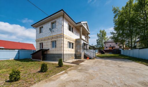 Дом в Базарово