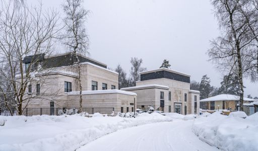 Дом с бассейном в Малом Сареево