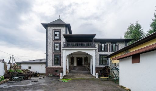 Под пансионат в п. Зеленоградский