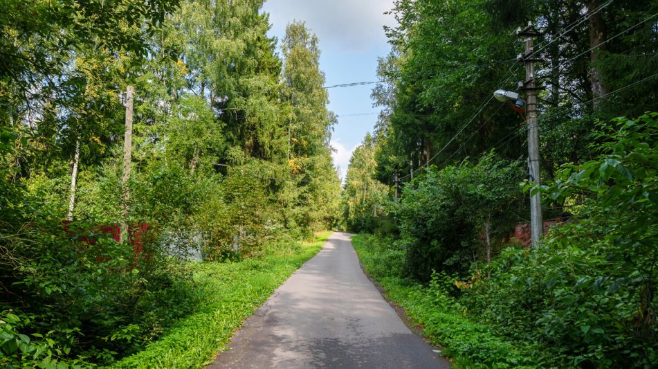 Под пансионат в п. Зеленоградский