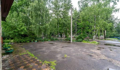 Под пансионат в п. Зеленоградский